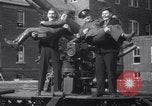 Standbild zwei riesige boys New York United States USA, 1937, aus Sekunde 38 historischem Filmmaterial Videoclip 65675025728
