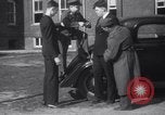 Standbild zwei riesige boys New York United States USA, 1937, aus Sekunde 42 historischem Filmmaterial Videoclip 65675025728