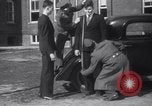 Standbild zwei riesige boys New York United States USA, 1937, aus Sekunde 44 historischem Filmmaterial Videoclip 65675025728