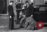 Standbild zwei riesige boys New York United States USA, 1937, aus Sekunde 48 historischem Filmmaterial Videoclip 65675025728