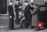 Standbild zwei riesige boys New York United States USA, 1937, aus Sekunde 54 historischem Filmmaterial Videoclip 65675025728