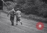 Image soldat épouse Warrenton Oregon USA, 1937, de la seconde 50 séquences d'archives historiques vidéo 65675025732