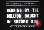 Image Les pêcheurs pêchent Middleboro Massachusetts USA, 1937, de la seconde 1 séquences d'archives historiques vidéo 65675025733
