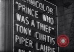 Standbild Weltpremiere des Films Detroit Michigan USA, 1951, aus Sekunde 7 historischem Filmmaterial Videoclip 65675025744