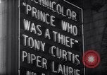 Standbild Weltpremiere des Films Detroit Michigan USA, 1951, aus Sekunde 9 historischem Filmmaterial Videoclip 65675025744