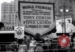 Standbild Weltpremiere des Films Detroit Michigan USA, 1951, aus Sekunde 22 historischem Filmmaterial Videoclip 65675025744