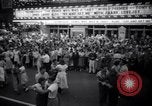 Standbild Weltpremiere des Films Detroit Michigan USA, 1951, aus Sekunde 39 historischem Filmmaterial Videoclip 65675025744