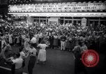Standbild Weltpremiere des Films Detroit Michigan USA, 1951, aus Sekunde 41 historischem Filmmaterial Videoclip 65675025744