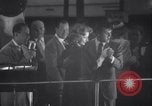Standbild Weltpremiere des Films Detroit Michigan USA, 1951, aus Sekunde 47 historischem Filmmaterial Videoclip 65675025744