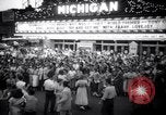 Standbild Weltpremiere des Films Detroit Michigan USA, 1951, aus Sekunde 49 historischem Filmmaterial Videoclip 65675025744