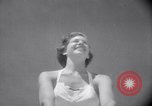 Standbild Sand-hobeln auf Long Island beach Long Island New York USA, 1951, aus Sekunde 13 historischem Filmmaterial Videoclip 65675025746