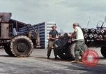 Standbild US-Marines arm F-4-Flugzeuge mit Bomben Chu Lai Vietnam, 1967, aus Sekunde 20 historischem Filmmaterial Videoclip 65675025755