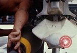 Standbild US-Marines arm F-4-Flugzeuge mit Bomben Chu Lai Vietnam, 1967, aus Sekunde 55 historischem Filmmaterial Videoclip 65675025755