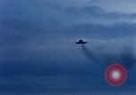 Standbild US Marine A-4E und F-4B Phantom II Jet Fighters Chu Lai Vietnam, 1967, aus Sekunde 27 historischem Filmmaterial Videoclip 65675025756