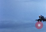 Standbild US Marine A-4E und F-4B Phantom II Jet Fighters Chu Lai Vietnam, 1967, aus Sekunde 36 historischem Filmmaterial Videoclip 65675025756