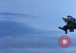 Standbild US Marine A-4E und F-4B Phantom II Jet Fighters Chu Lai Vietnam, 1967, aus Sekunde 37 historischem Filmmaterial Videoclip 65675025756