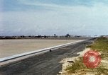 Immagine di Marine Corps A-4 e F-4 velivolo durante il funzionamento Chu Lai Vietnam, 1967, secondo 23 filmato di repertorio 65675025757