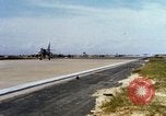 Immagine di Marine Corps A-4 e F-4 velivolo durante il funzionamento Chu Lai Vietnam, 1967, secondo 29 filmato di repertorio 65675025757