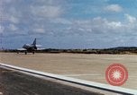 Immagine di Marine Corps A-4 e F-4 velivolo durante il funzionamento Chu Lai Vietnam, 1967, secondo 43 filmato di repertorio 65675025757