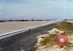 Immagine di Marine Corps A-4 e F-4 velivolo durante il funzionamento Chu Lai Vietnam, 1967, secondo 57 filmato di repertorio 65675025757
