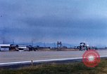 Standbild US Marine Corps Kampfflugzeuge landen und starten Chu Lai Vietnam, 1967, aus Sekunde 47 historischem Filmmaterial Videoclip 65675025758