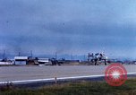 Standbild US Marine Corps Kampfflugzeuge landen und starten Chu Lai Vietnam, 1967, aus Sekunde 48 historischem Filmmaterial Videoclip 65675025758
