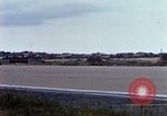 Standbild US Marine Corps Kampfflugzeuge landen und starten Chu Lai Vietnam, 1967, aus Sekunde 62 historischem Filmmaterial Videoclip 65675025758