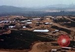 Immagine di Divisione Americal base Chu Lai Vietnam, 1967, secondo 22 filmato di repertorio 65675025759