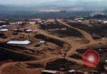 Immagine di Divisione Americal base Chu Lai Vietnam, 1967, secondo 25 filmato di repertorio 65675025759