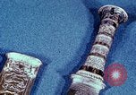 Standbild Tutanchamun gold Stuhl Ägypten, 1951, aus Sekunde 27 historischem Filmmaterial Videoclip 65675025774