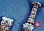 Standbild Tutanchamun gold Stuhl Ägypten, 1951, aus Sekunde 28 historischem Filmmaterial Videoclip 65675025774