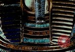 Standbild Tutanchamun gold Stuhl Ägypten, 1951, aus Sekunde 54 historischem Filmmaterial Videoclip 65675025774