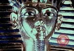 Standbild Tutanchamun gold Stuhl Ägypten, 1951, aus Sekunde 60 historischem Filmmaterial Videoclip 65675025774