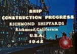 Standbild Bau von Liberty Schiffe in Zweiten Weltkrieg California United States USA, 1942, aus Sekunde 4 historischem Filmmaterial Videoclip 65675025784