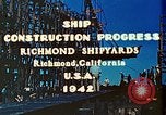 Standbild Bau von Liberty Schiffe in Zweiten Weltkrieg California United States USA, 1942, aus Sekunde 9 historischem Filmmaterial Videoclip 65675025784