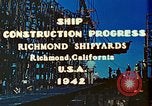 Standbild Bau von Liberty Schiffe in Zweiten Weltkrieg California United States USA, 1942, aus Sekunde 10 historischem Filmmaterial Videoclip 65675025784