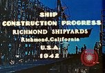 Standbild Bau von Liberty Schiffe in Zweiten Weltkrieg California United States USA, 1942, aus Sekunde 11 historischem Filmmaterial Videoclip 65675025784