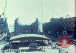 Standbild Bau von Liberty Schiffe in Zweiten Weltkrieg California United States USA, 1942, aus Sekunde 33 historischem Filmmaterial Videoclip 65675025784