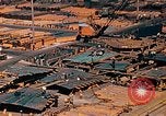 Image Fabrication de coquilles latérales en acier pour le Liberty Ship dans Seconde Guerre Mondiale California United States USA, 1942, de la seconde 14 séquences d'archives historiques vidéo 65675025788