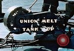 Immagine di Unione di melt della cima del serbatoio durante la fase di costruzione della nave Liberty California United States USA, 1942, secondo 6 filmato di repertorio 65675025800