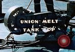 Immagine di Unione di melt della cima del serbatoio durante la fase di costruzione della nave Liberty California United States USA, 1942, secondo 7 filmato di repertorio 65675025800