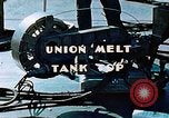 Immagine di Unione di melt della cima del serbatoio durante la fase di costruzione della nave Liberty California United States USA, 1942, secondo 10 filmato di repertorio 65675025800