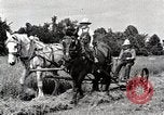 Standbild Farm Life Michigan United States USA, 1941, aus Sekunde 26 historischem Filmmaterial Videoclip 65675025818