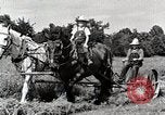 Standbild Farm Life Michigan United States USA, 1941, aus Sekunde 27 historischem Filmmaterial Videoclip 65675025818