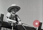 Standbild Farm Life Michigan United States USA, 1941, aus Sekunde 57 historischem Filmmaterial Videoclip 65675025819