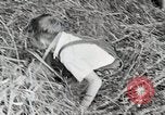 Standbild Farm Life Michigan United States USA, 1941, aus Sekunde 15 historischem Filmmaterial Videoclip 65675025821