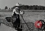 Image farm life Michigan United States USA, 1941, de la seconde 31 séquences d'archives historiques vidéo 65675025823