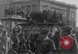 Immagine di Gabriele D'Annunzio conduce la forza dei volontari Fiume Croazia, 1919, secondo 16 filmato di repertorio 65675025861