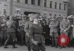 Immagine di Gabriele D'Annunzio conduce la forza dei volontari Fiume Croazia, 1919, secondo 18 filmato di repertorio 65675025861
