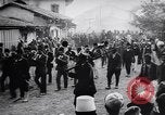 Standbild Anreise von Prinz Mirko Scutari Albanien, 1913, aus Sekunde 4 historischem Filmmaterial Videoclip 65675025865